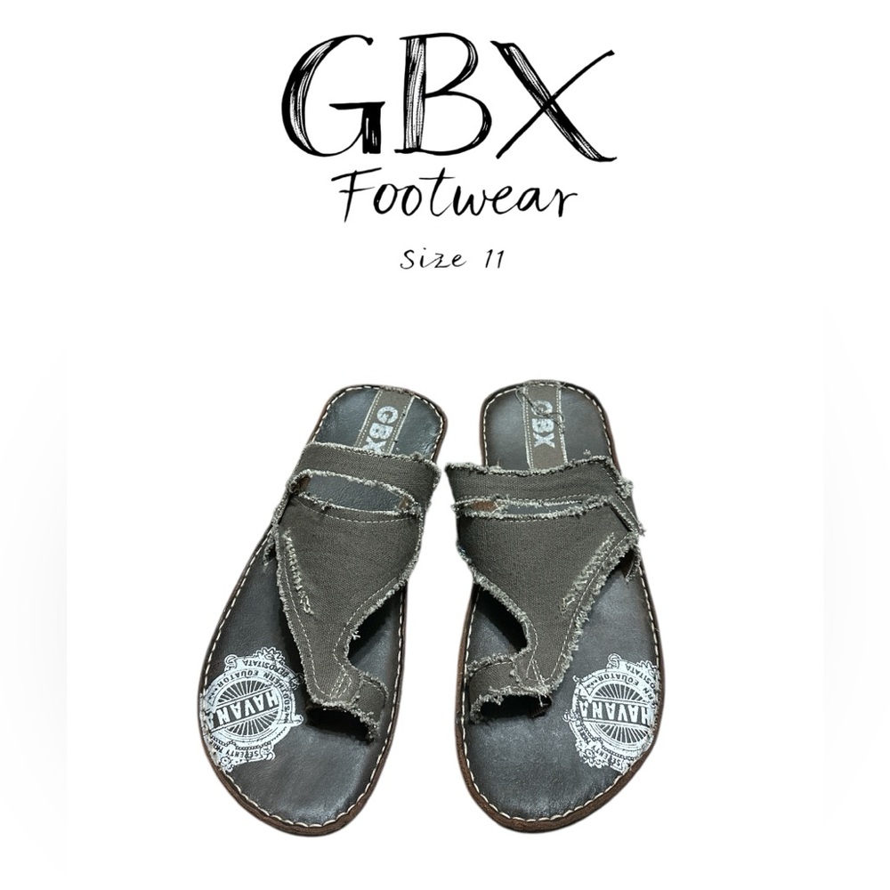 🩴 GBX men’s sandals size 11